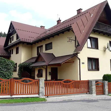 Guest house Dom Wypoczynkowy Szymanowka