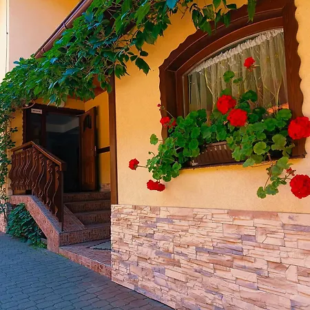 Dom Wypoczynkowy Szymanowka Guest house Ochotnica Gorna